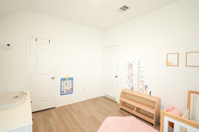 Building Photo - 8446 Manta Ray Dr