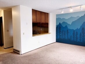 Building Photo - COMING SOON Creekside Views! 1 Bedroom Wes...
