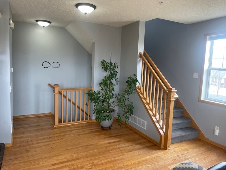 Building Photo - 13642 Brick Path