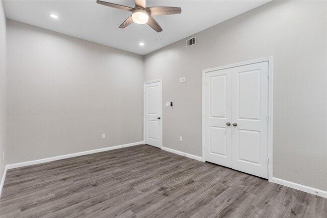 Building Photo - 1321 E 35th St