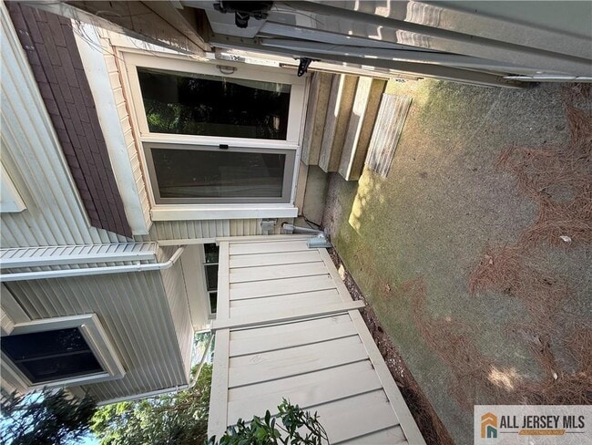 Building Photo - 1009 Schmidt Ln