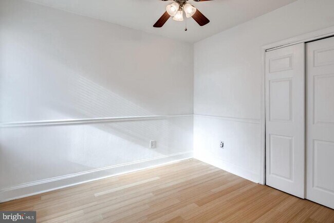 Building Photo - 2522 Kimball St