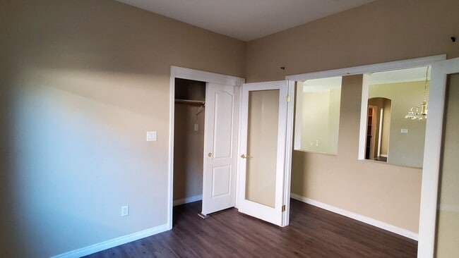 Building Photo - 11015 Claro De Luna Dr