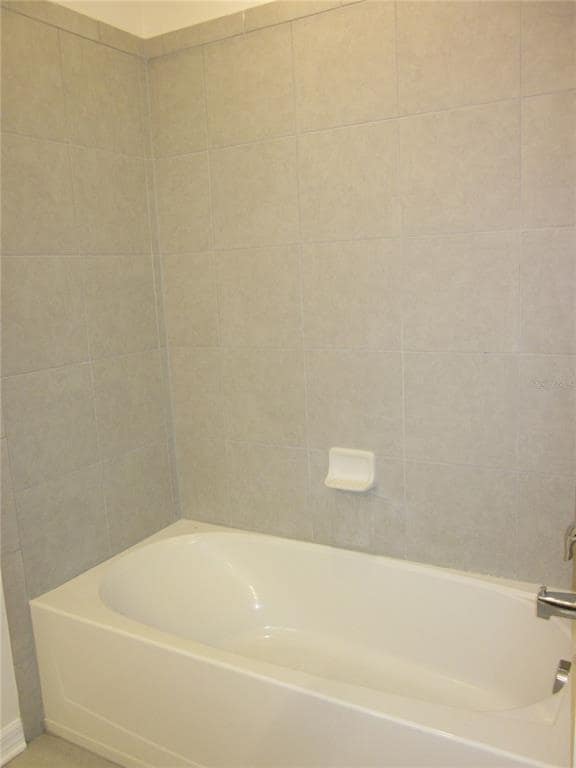 Building Photo - 1115 Hillhurst Dr