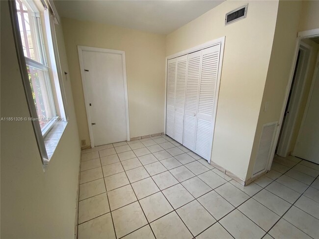 Building Photo - 80 NW 60th Ct