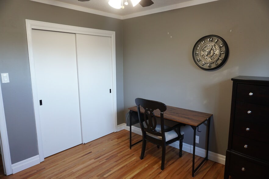 Building Photo - 10108 Chapala Ct NE