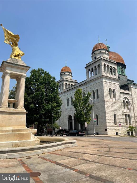 Building Photo - 1310 Eutaw Pl