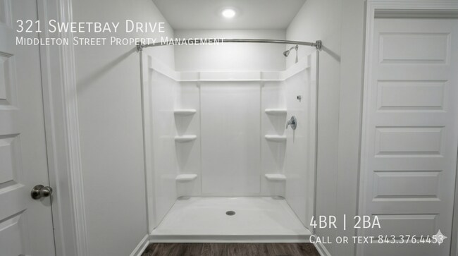 Building Photo - 321 Sweetbay Dr