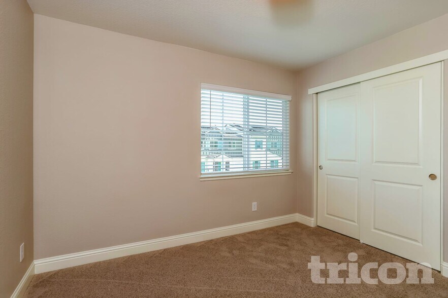 Building Photo - 2061 Comstock Ln