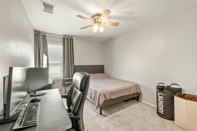 Building Photo - 104 Bufflehead Ln