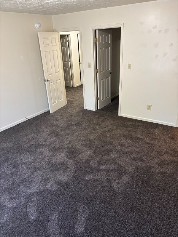 Building Photo - 520 Bell Pl Dr