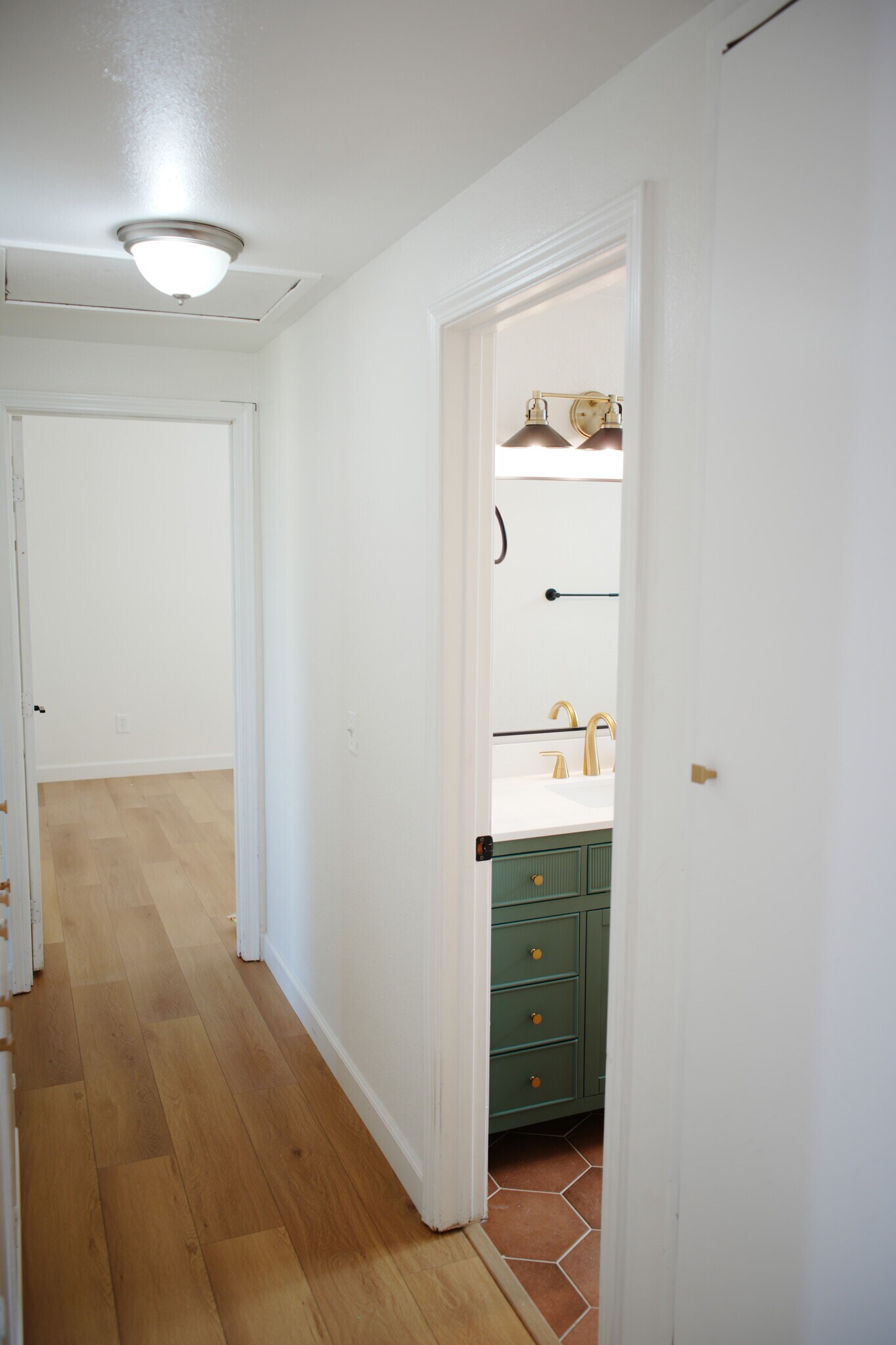 Building Photo - 7330 Amanda Ct