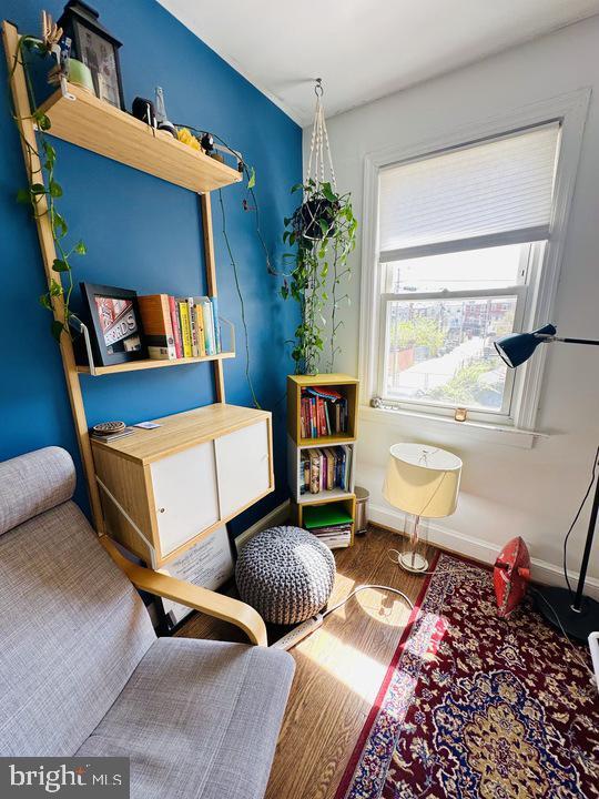 Building Photo - 1911 D St NE