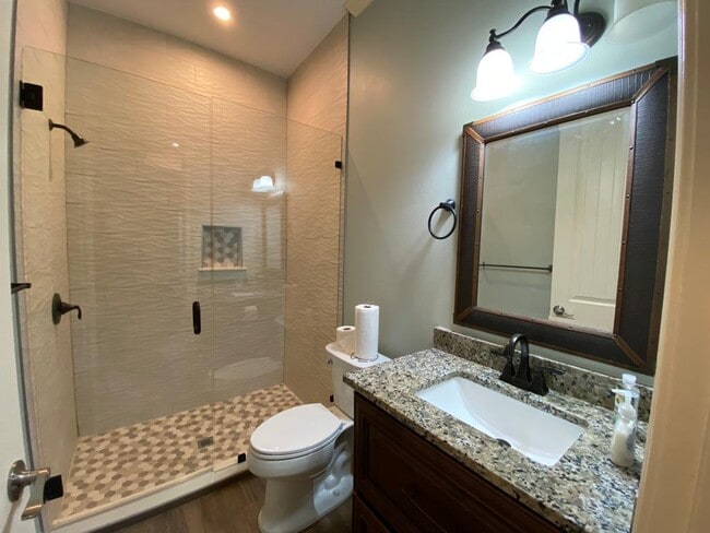 Building Photo - 921 Foxfire Trail