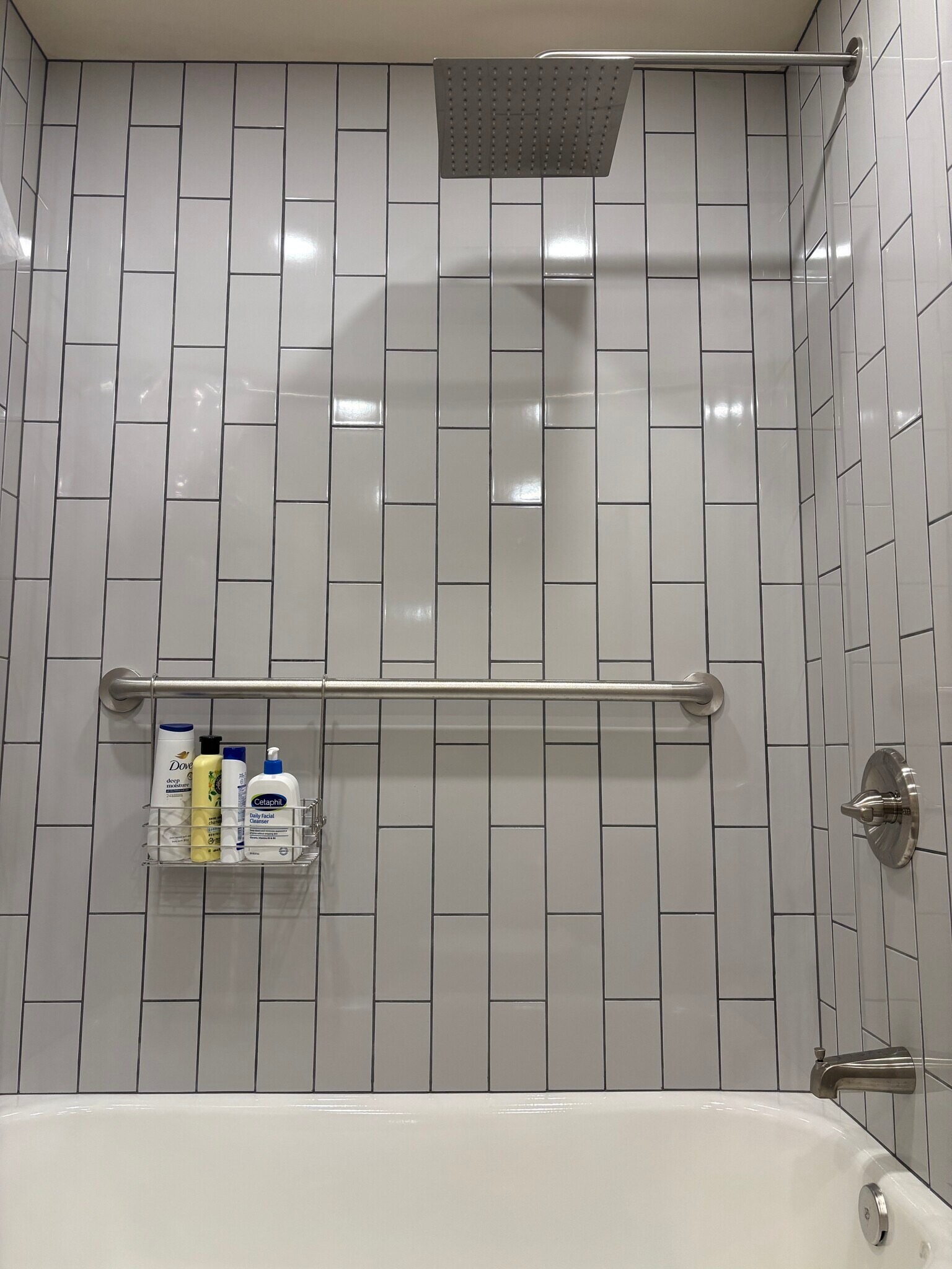 Building Photo - 124 Eastern Heights Dr