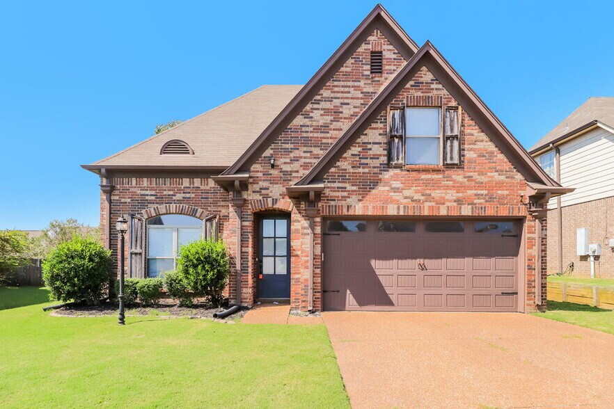 Primary Photo - 110 Birch Springs Dr