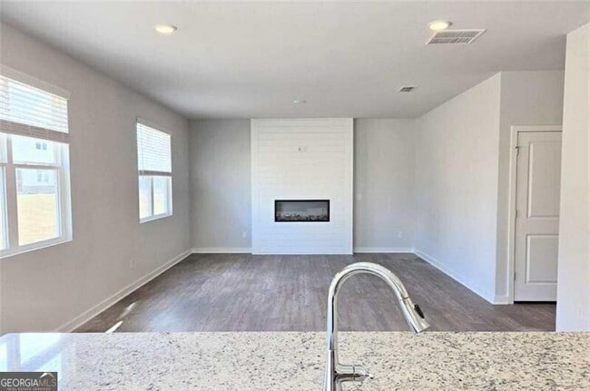 Building Photo - 2665 Mourning Dove Dr