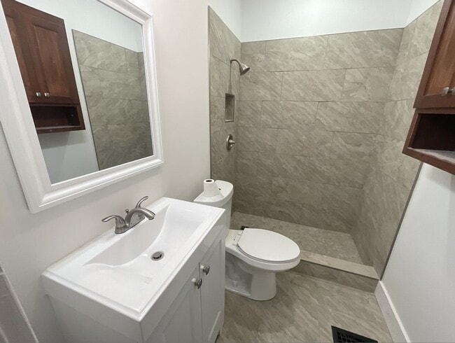 Building Photo - PRE-LEASING