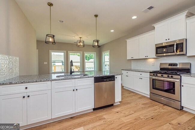 Building Photo - 69 Oakhurst Trail