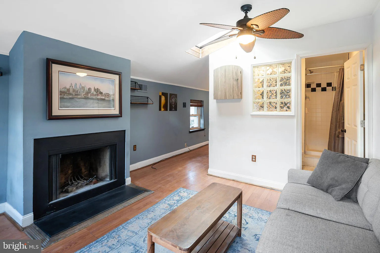 3rd Floor - 706 N Bodine St