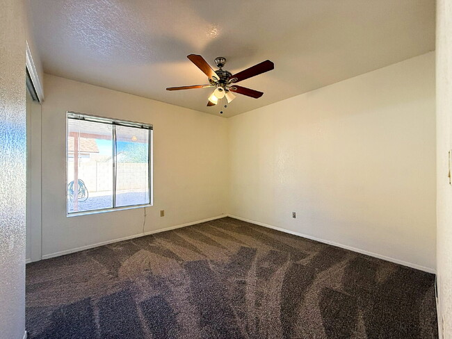 Building Photo - Charming 3-Bedroom Home for Rent in Highly Desirable Peoria School District!