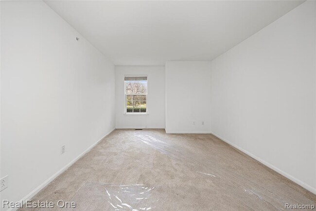 Building Photo - 23102 Alexa Dr