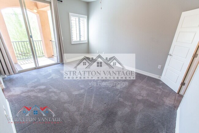 Building Photo - 2821 S Skyline Dr