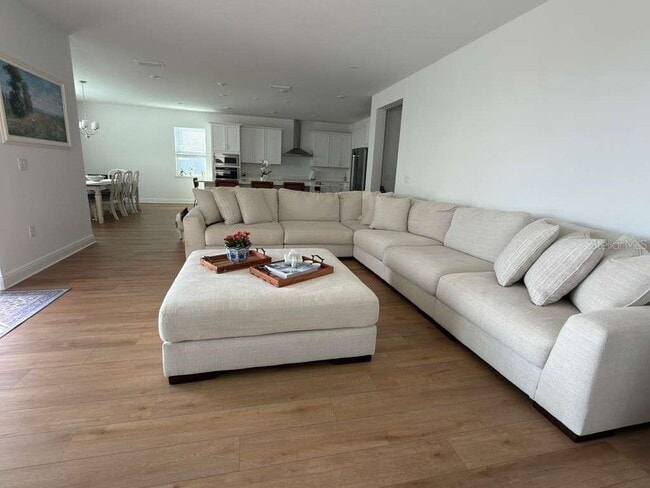 Building Photo - 1656 Pyramid Hl St