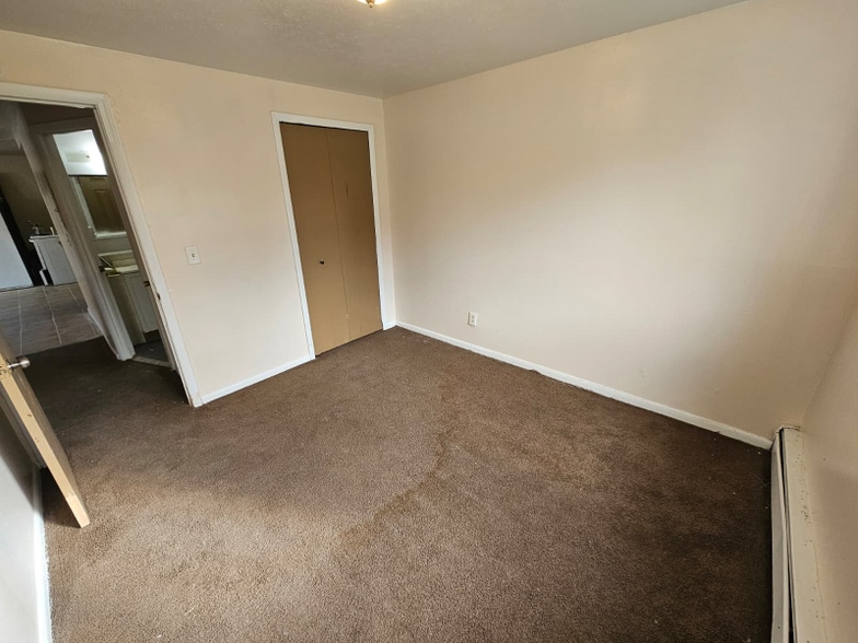 Building Photo - 1885 Taylor Rd