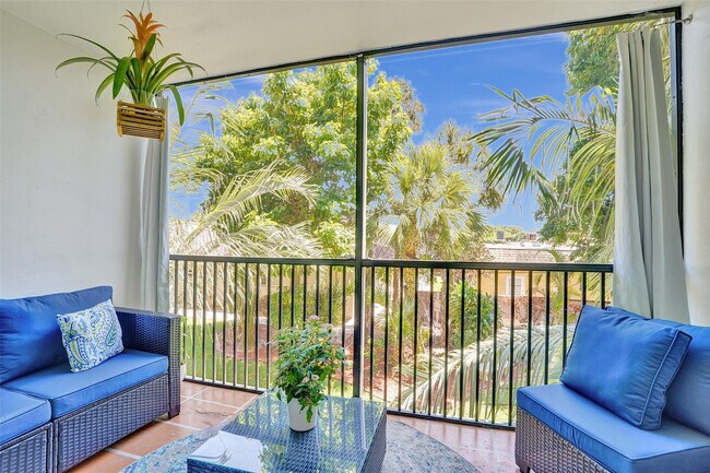 Primary Photo - 2350 NE 14th Street Causeway