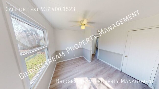 Building Photo - Updated 3 bedroom, 1 bathroom ranch home w...