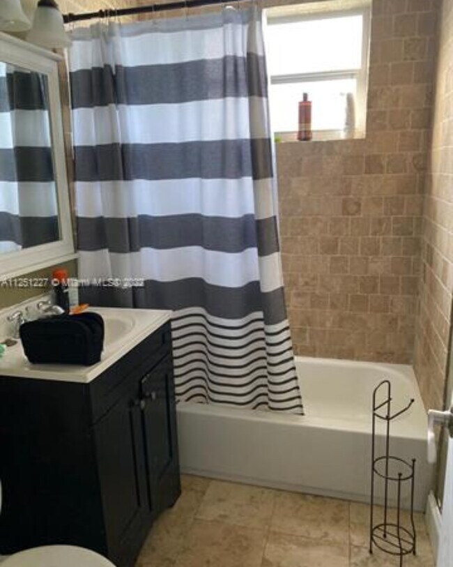 Building Photo - 7901 SW 21st St