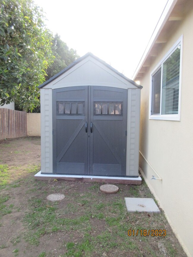 Building Photo - Renovated Guest House in Sylmar on Cobalt