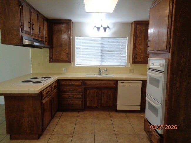 Building Photo - Single Story Home in College Terrace