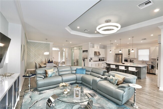 Building Photo - 8337 Promoso Ct