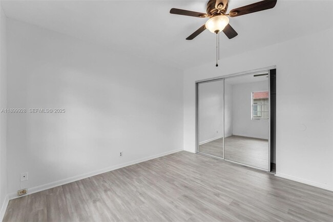 Building Photo - 12820 SW 43rd Dr