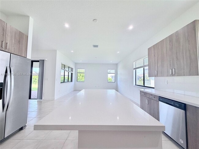 Building Photo - 5028 Gambero Wy