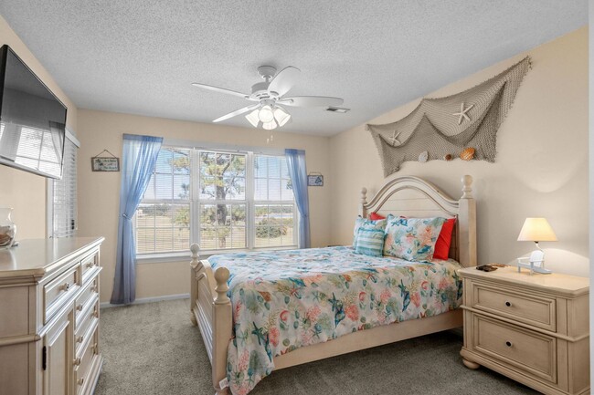 Building Photo - 5000 Windsor Green Way