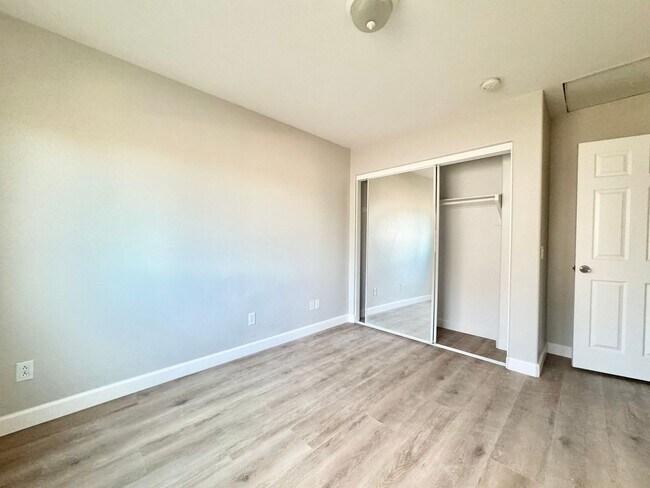 Building Photo - 2871 Pinta Ct