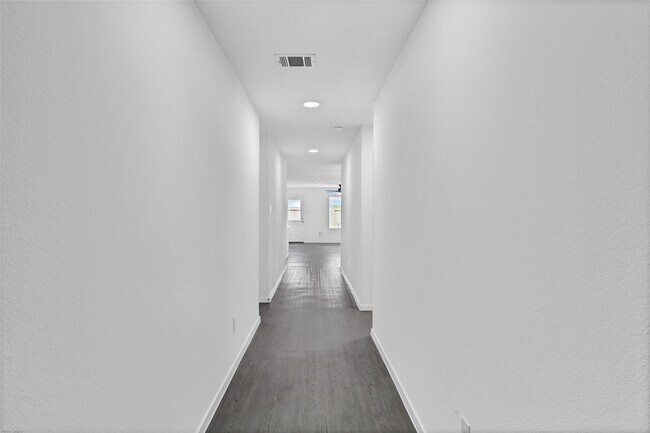 Building Photo - 25419 Birch St