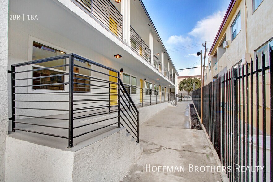 Building Photo - 161 S Burlington Ave