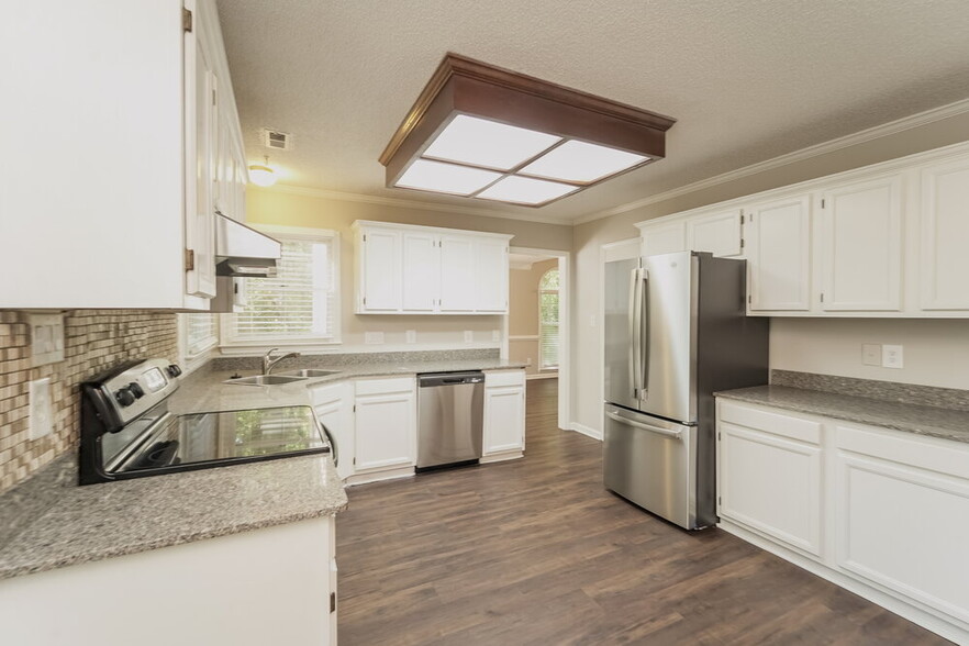 Building Photo - 3601 Waterton Leas Ct