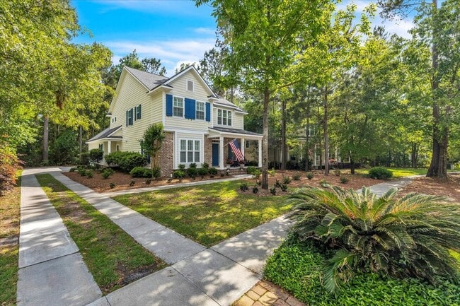 Building Photo - Gorgeous 4 Bed/2.5 Bath in Waterways Township!