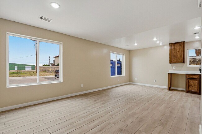 Building Photo - Brand new 2 bed 1 bath apartment in 79924