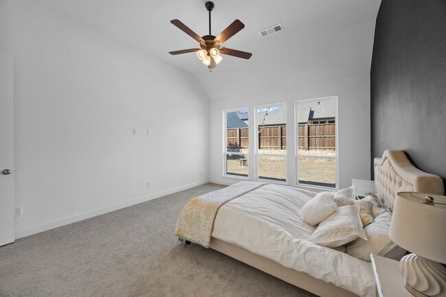 Building Photo - 2130 Sun Meadow Dr