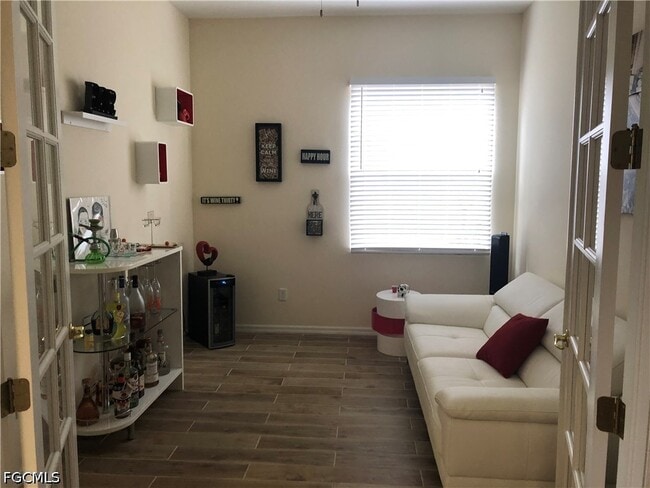 Building Photo - 2323 Bainmar Dr