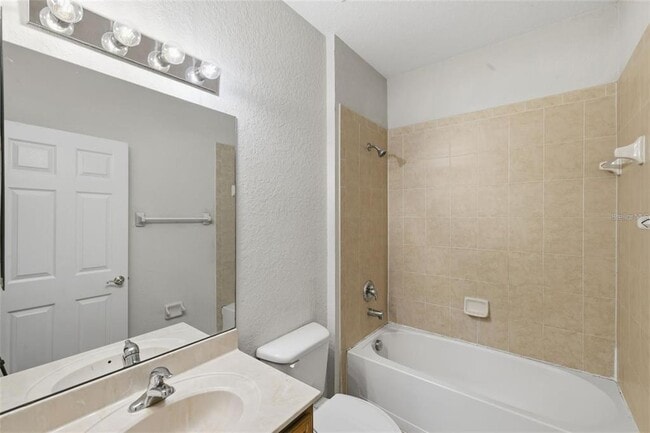 Building Photo - 3914 Silverlake Way