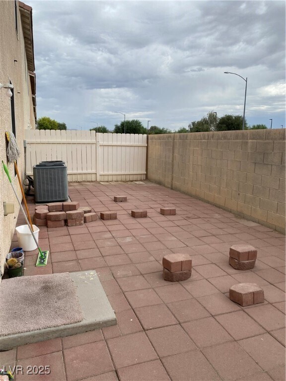 Building Photo - 2118 Casa Ladera St