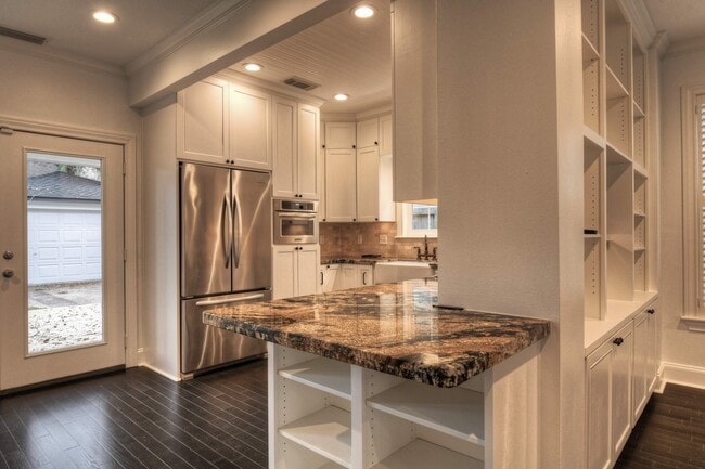 Building Photo - 5912 Auden St