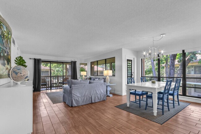 Building Photo - 632 Brackenwood Cove